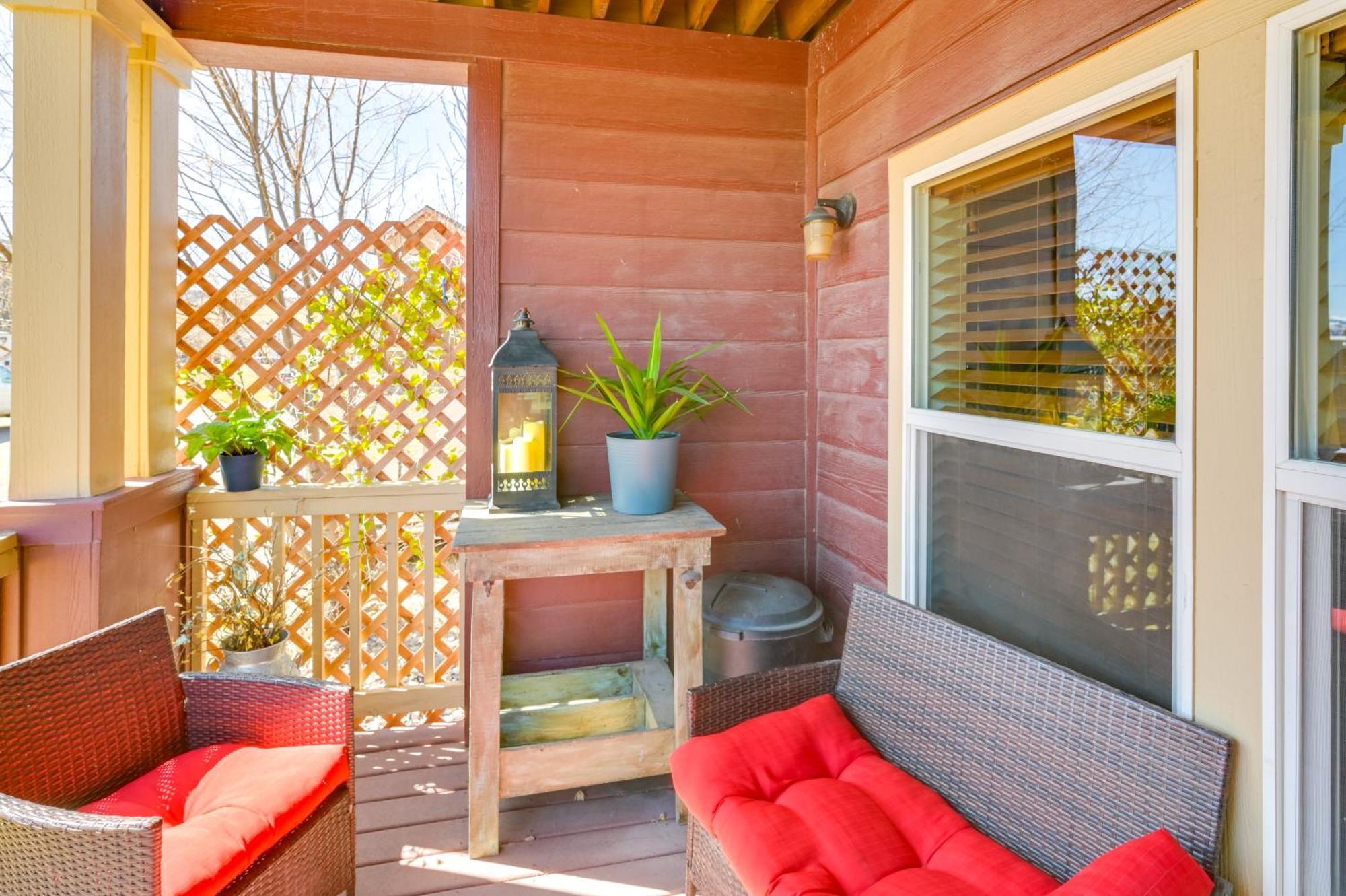 Ennis Vacation Rental With Balcony Walk To Downtown Exterior photo