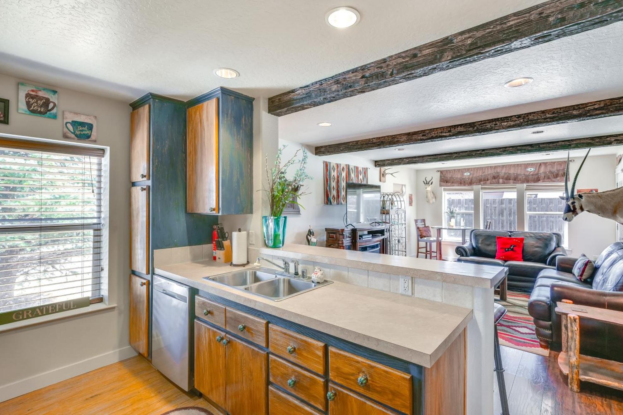 Ennis Vacation Rental With Balcony Walk To Downtown Exterior photo